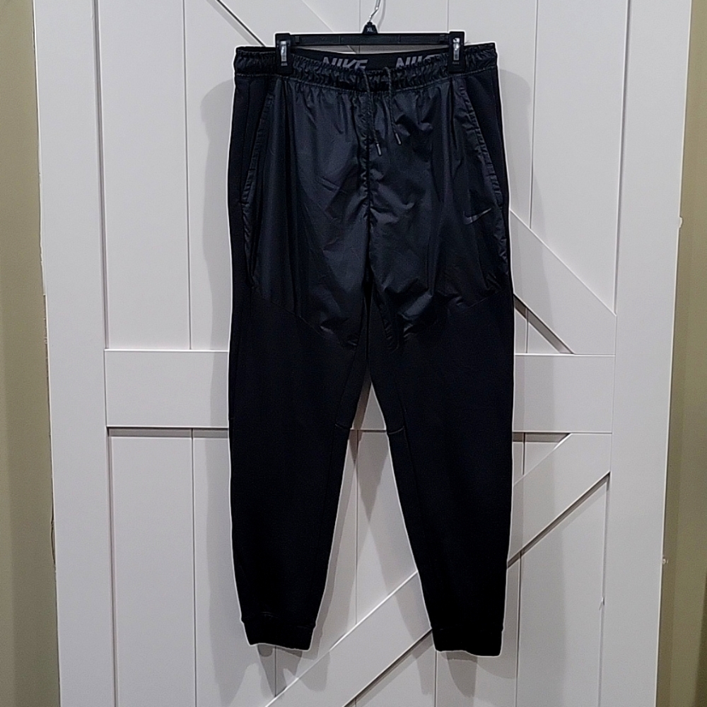 Men's Nike sweatsuit